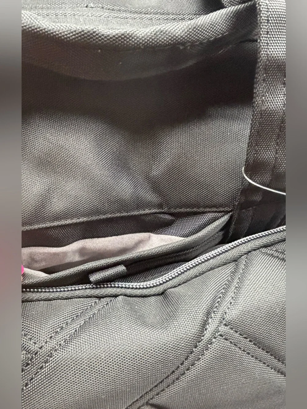 NWT Lug BLACK LOCOMOTION Ultra X RFID Rolling Travel Bag w/ Retractable Handle